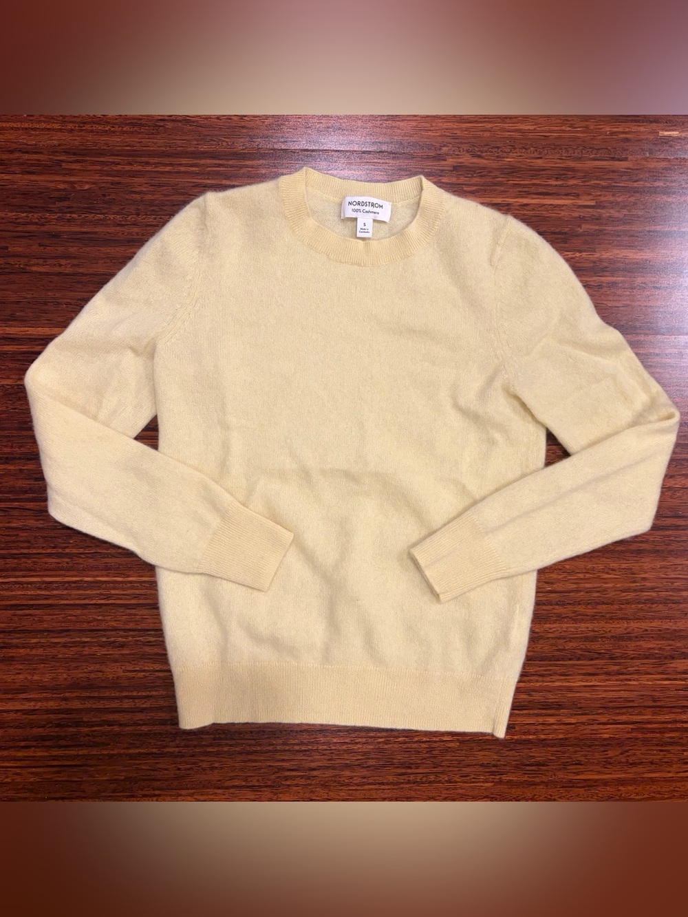 Nordstrom Women's Cashmere Crewneck: Butter Yellow Luxe small capsule wardrobe
